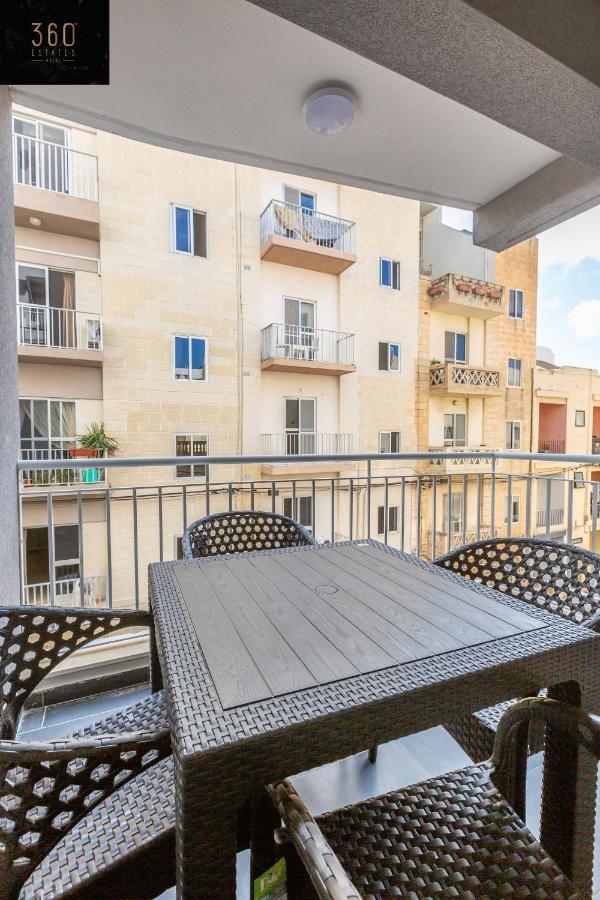 St Paul'S Bay Sunny Suites By 360 Estates San Pawl il-Baħar Kültér fotó